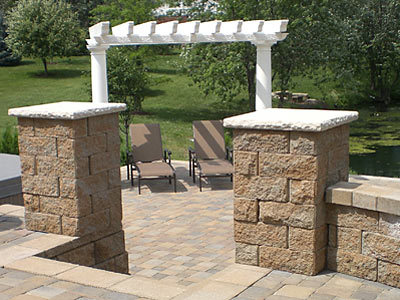 Image of a seating wall from Allan Block Courtyard Collection for sale at Westview Concrete Corp.